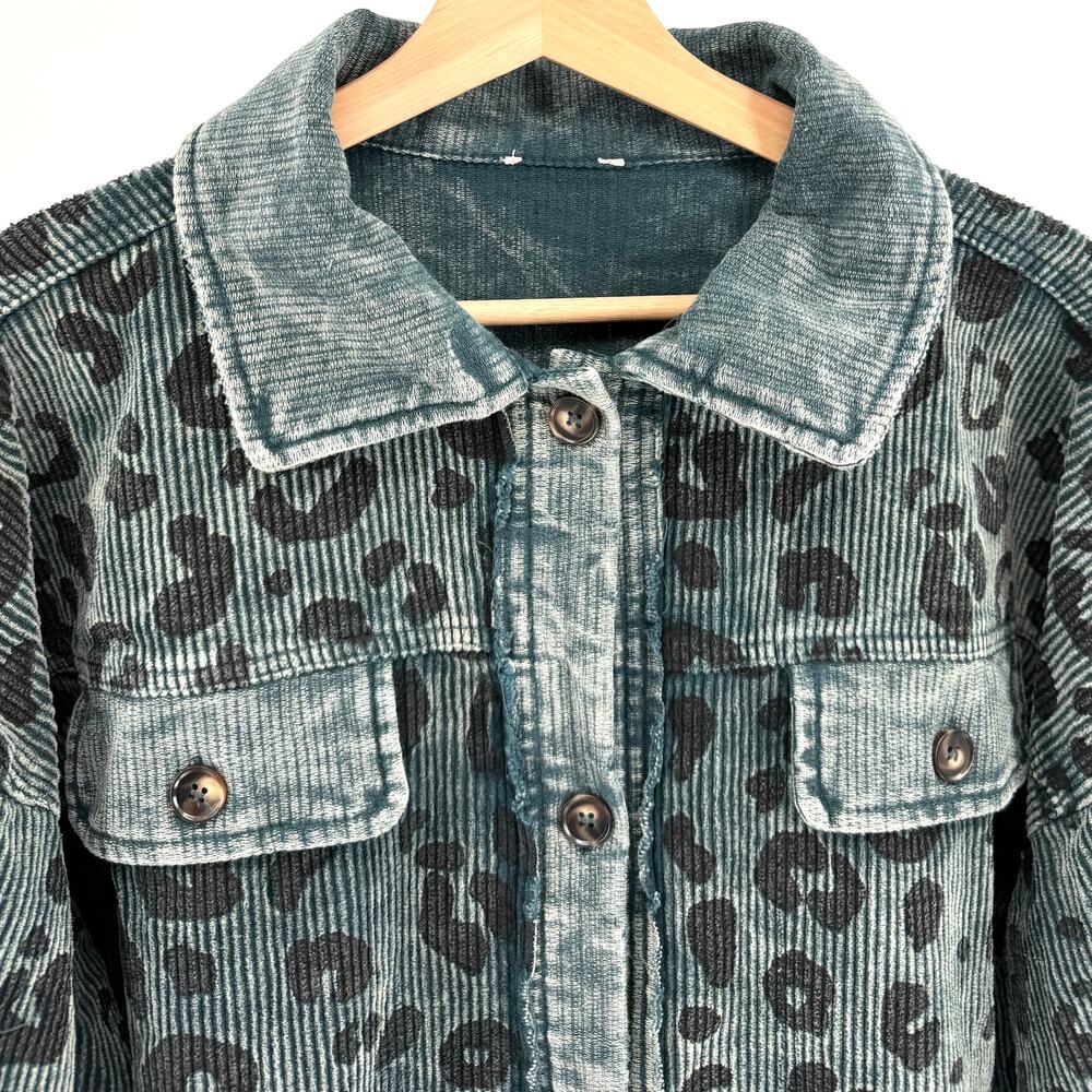 Bibi Vintage Washed Green Sage Corduroy Leopard Spot Button Down Shacket Jacket - Picture 2 of 8